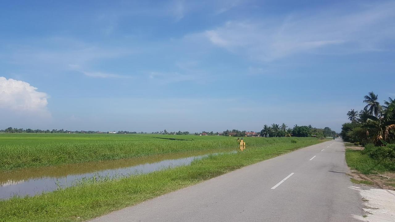 Room/Homestay Nazadja Sungai Besar Exteriér fotografie